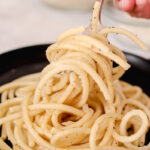 Closeup of cacio e pepe pasta.